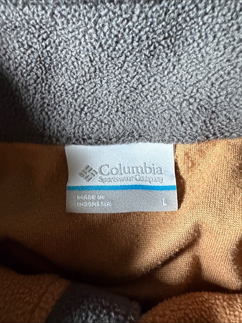 Columbia Men's Tan and Gray Quarter-Zip Performance Fleece - Picture 2 of 4